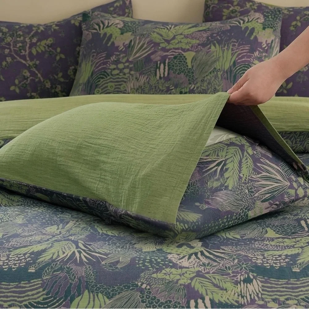 NEW Anthropologie Green Purple Floral Muslin Queen / King Bedding Duvet Sham Set